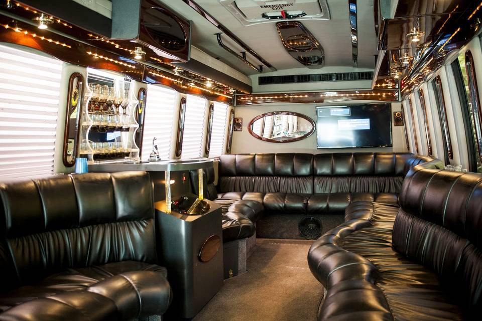 Davis Bus & Limo