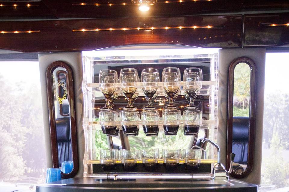 Davis Bus & Limo