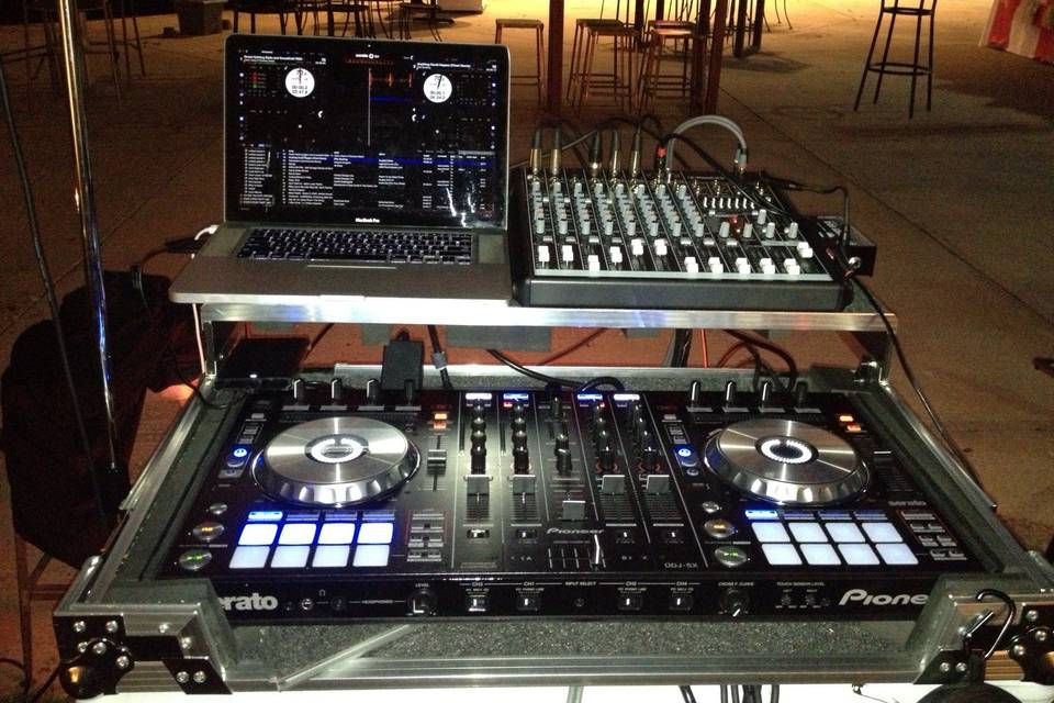 DJ equipments