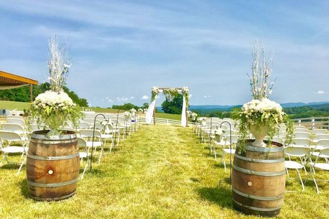 The White Rose at Hidden Meadows Farm