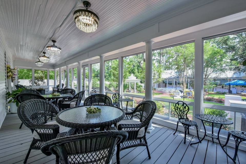 Garden porch inside