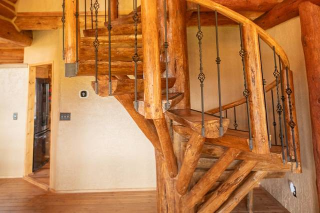 021-Pleasant-Ridge-Ranch-WEB.jpg