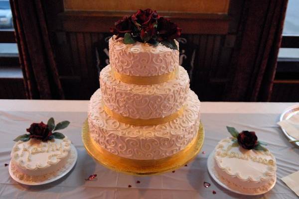 There is a wonderful caterer that makes awesome cakes that your guests will just love.