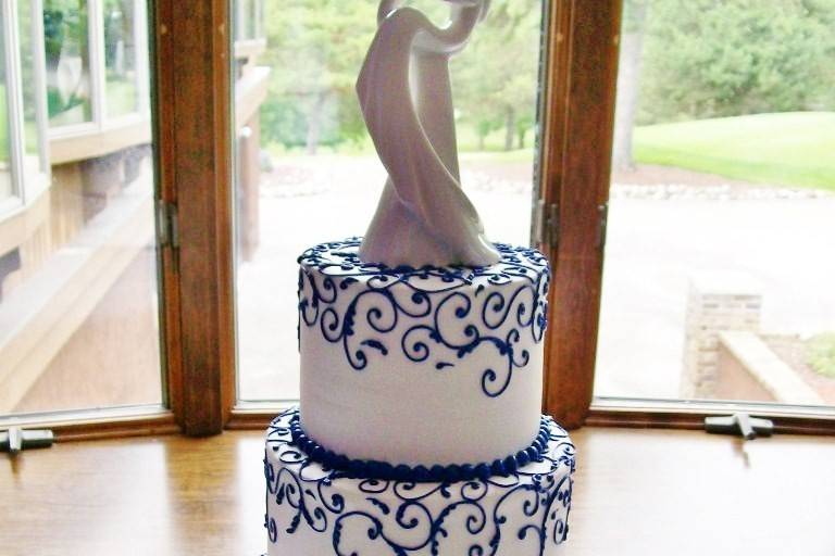 Blue and white design cake