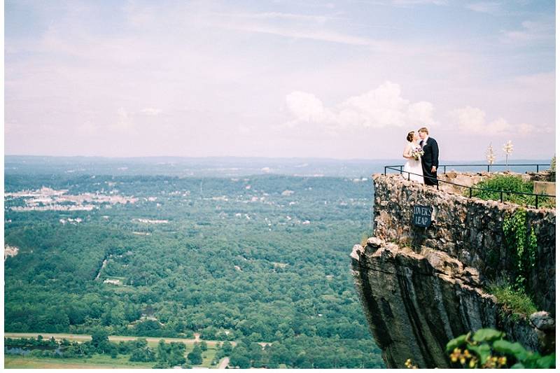 are dogs allowed in lookout mountain