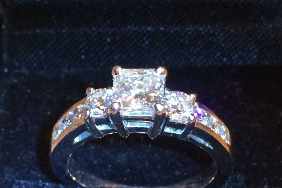 Gia certified princess cut diamond engagement ring