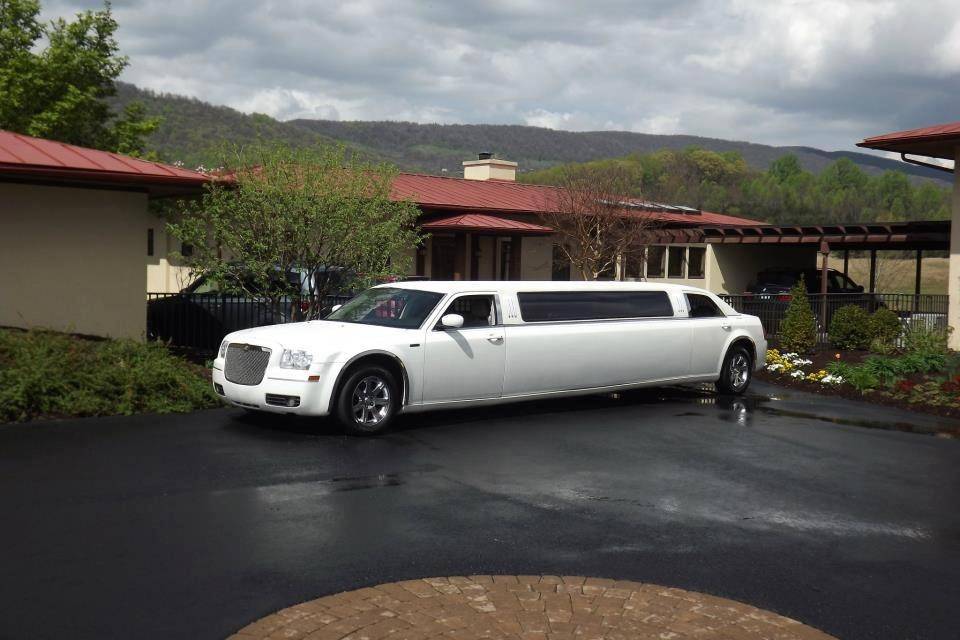 Camryn Limousine