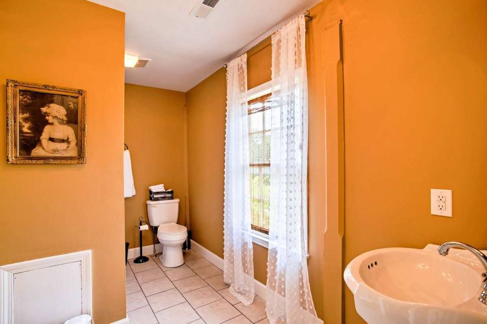 Bathroom Upstairs