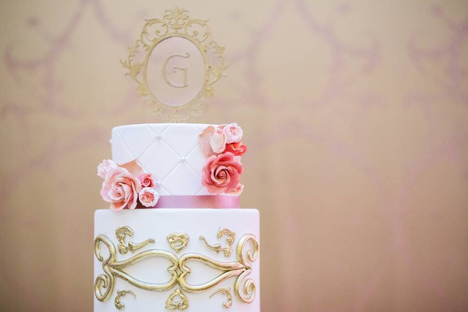 Blush & gold elegant wedding cake at westgate hotel