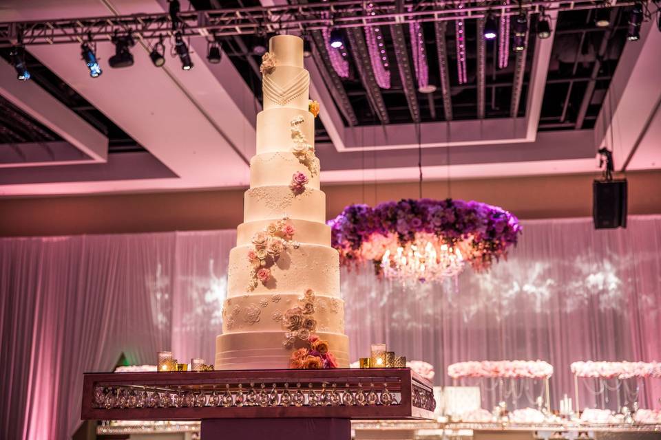 Beautiful wedding cake BAC