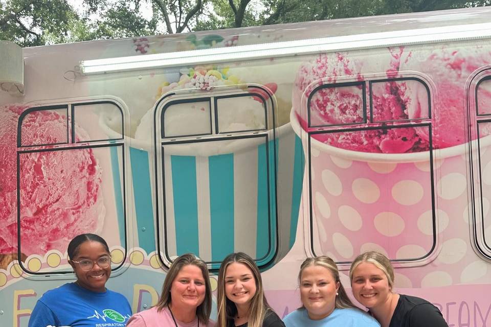 Ellie P's Mobile Ice cream Parlor