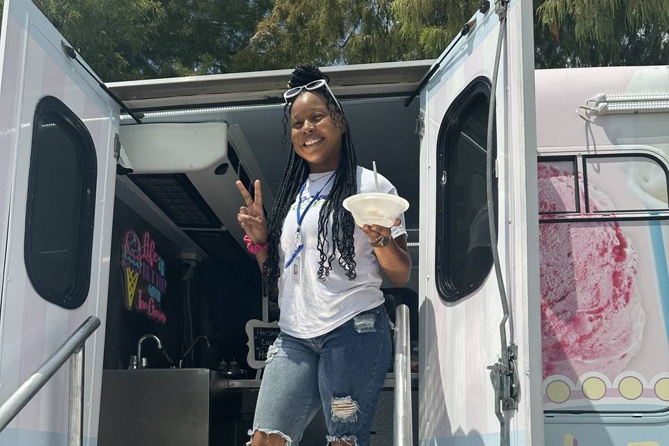 Ellie P's Mobile Ice cream Parlor