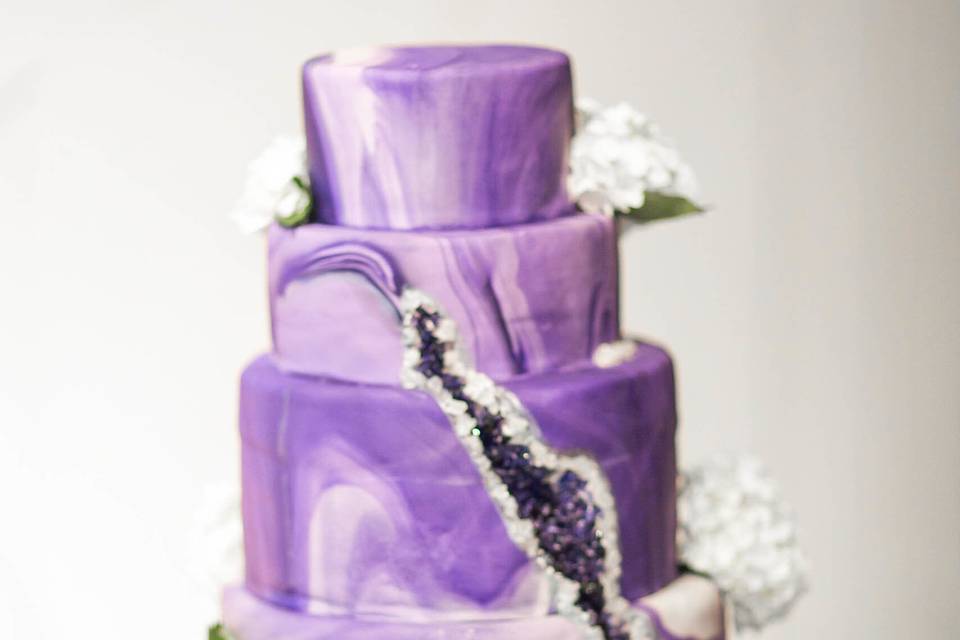 A modern wedding cake