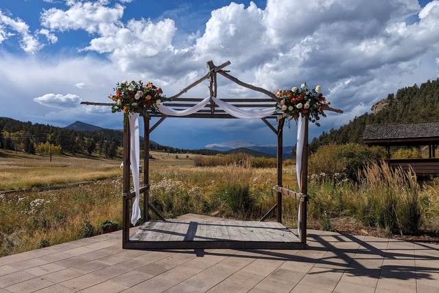 K. Mae Weddings