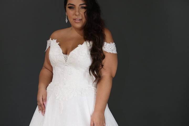 Plus size wedding dress