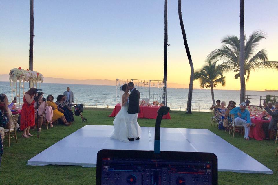 Wedding DJ Vallarta