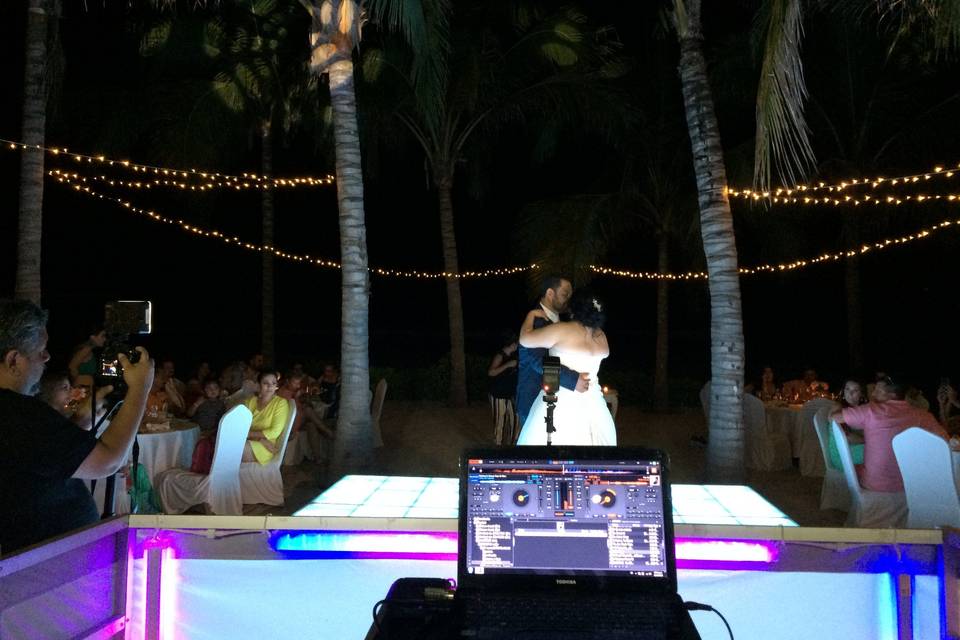 Wedding DJ Vallarta