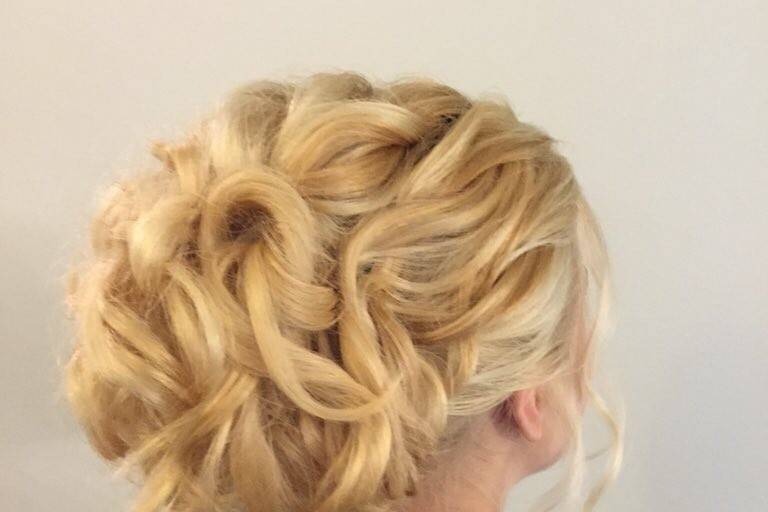 Hair updo