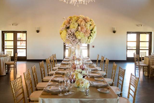 Wine Country Flowers LLC