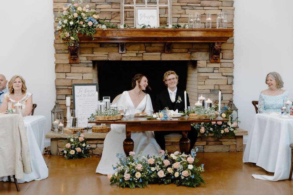 The sweetheart table