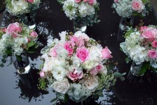 Petals, Custom Wedding Flowers
