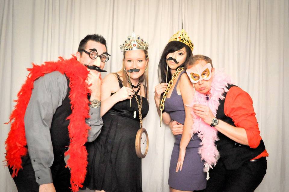 Digital Expressions Photo Booth Rental