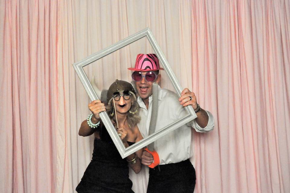 Digital Expressions Photo Booth Rental