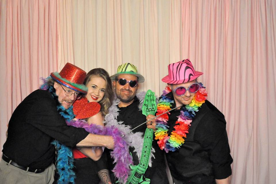 Digital Expressions Photo Booth Rental