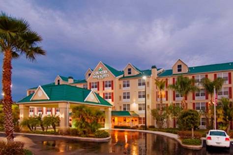 Lovely inside corridor hotel, less than 10 minutes from Siesta Key Beach