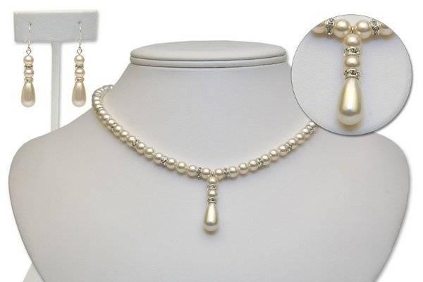 Jane is a Swarovski pearl necklace and earring set with an optional bracelet. This is a more petite set with stunning teardrop pearls