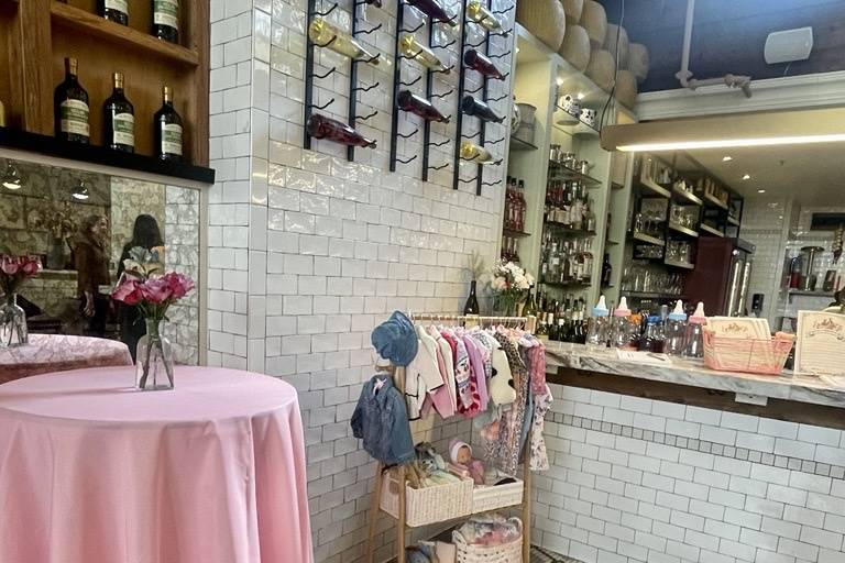Baby Shower -  Linens + Decor