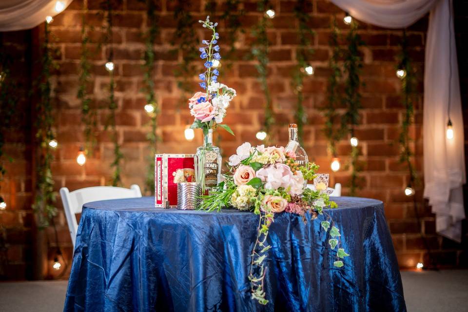 Sweetheart table