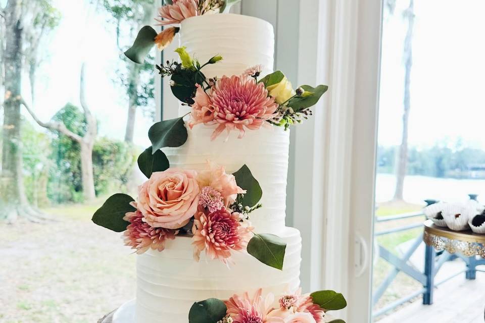 Buttercream Textured Wedding