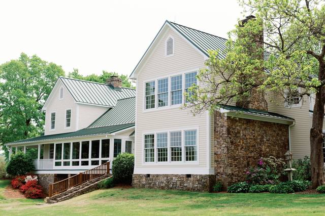Farmhouse/Bridal Suite