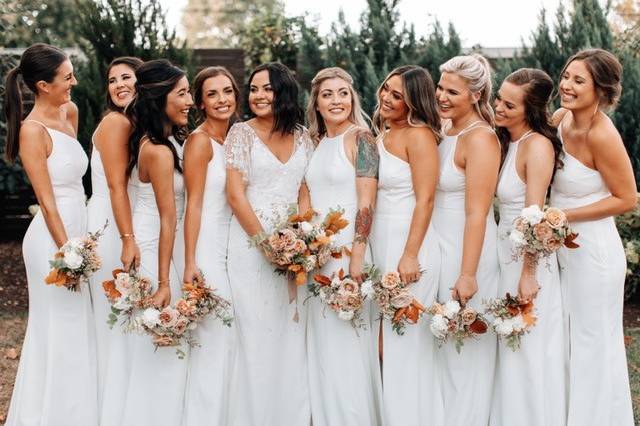 Soft yellow bridal bouquet