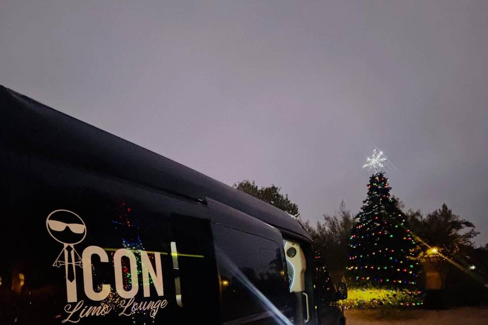 Icon Limo Lounge
