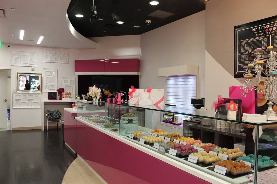 Macaron, pastry bakery now open inside Alderwood Mall - Lynnwood Today