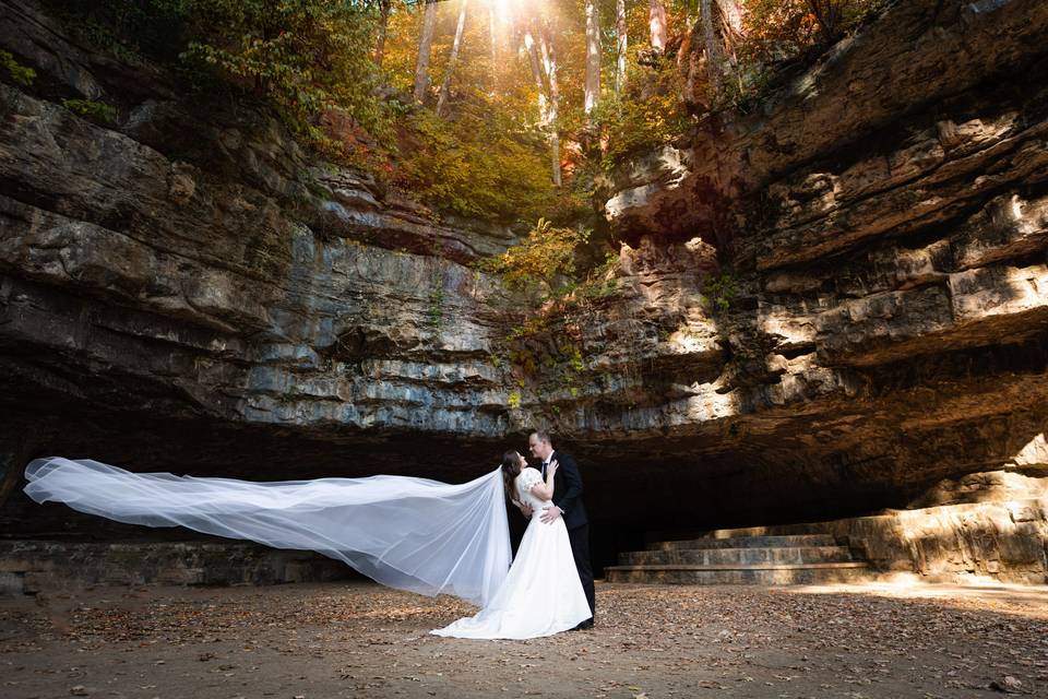 Dunbar Cave, Clarksville