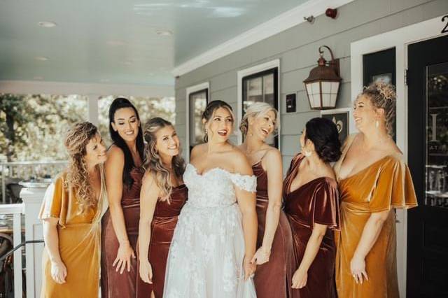 Bridal Party on Porch