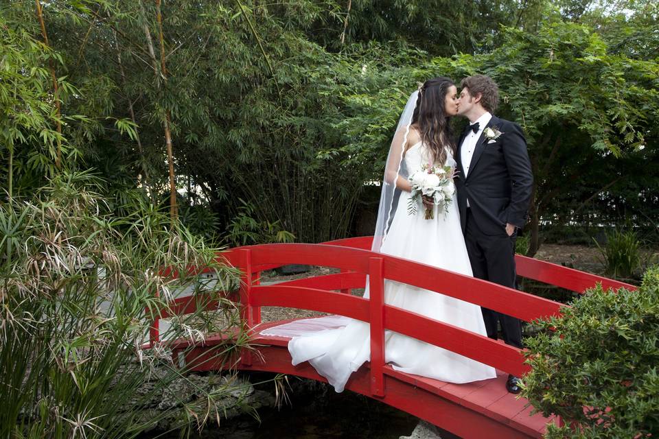 Thomas L Wedding Photography Services LLC