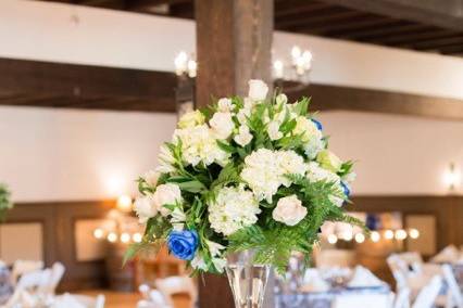 Dainty table setting