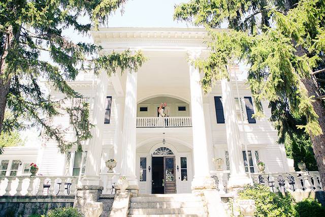 Majestic white house