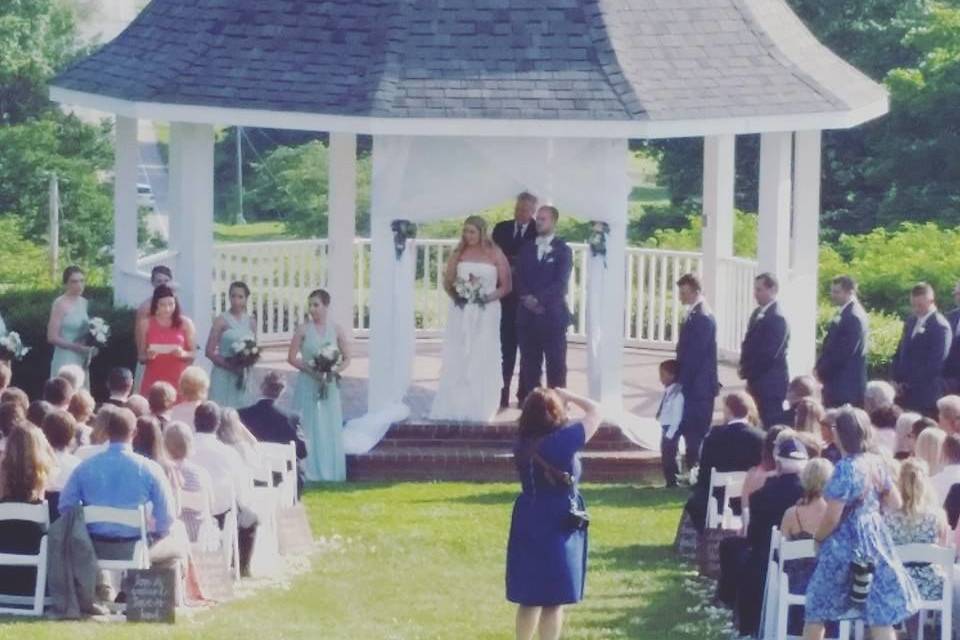 Gazebo wedding