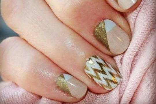 Heidi Ross - Independent Jamberry Nail Consultant