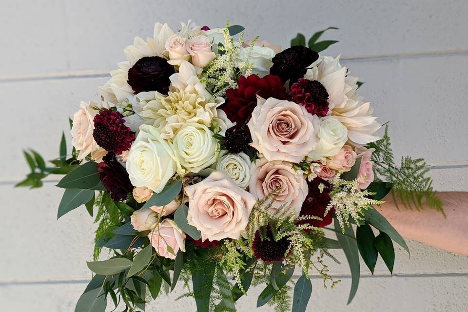 Blush and burgundy bouquet