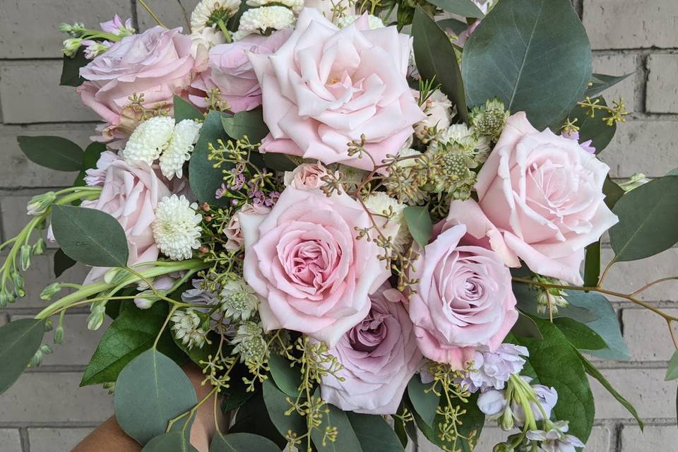 Blush and white bouquet