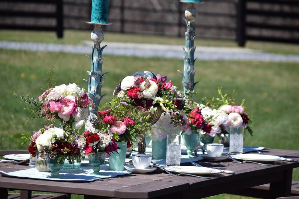 Outdoor table decor