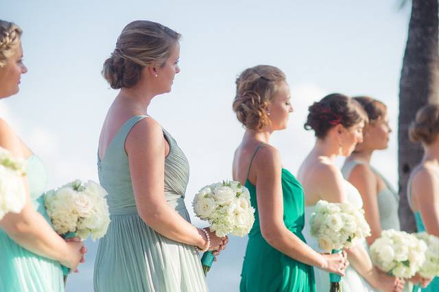 Bride and her bridesmaids