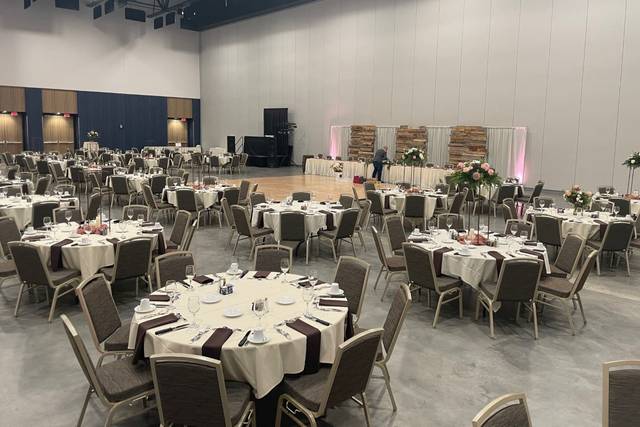 Exhibit Hall Wedding No Carpet