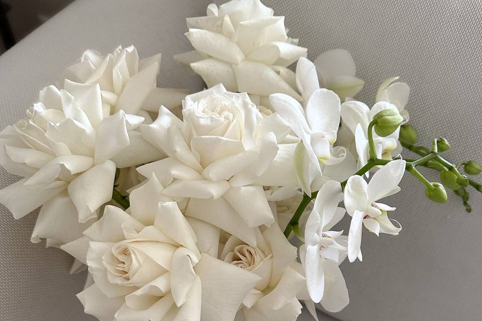 Modern bridal Bouquet